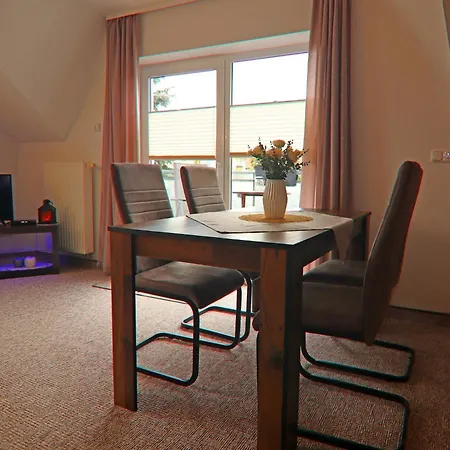 Apartment Appartementhaus Nicole, Zinnowitz, Cleaning Included *