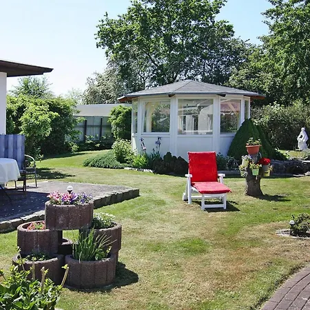 Apartment Appartementhaus Nicole, Zinnowitz, Cleaning Included Zinnowitz